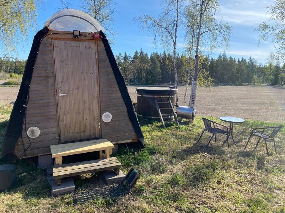 Niiralan Tila : Starlite Cabin Laitila 外观 照片
